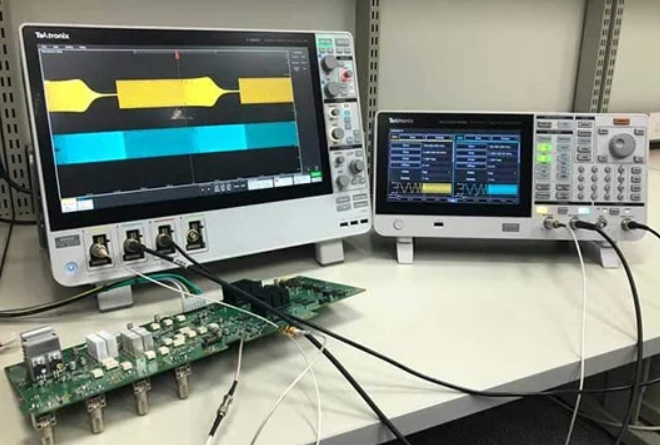 （Tektronix）泰克AFG31000任意波形发生器维修