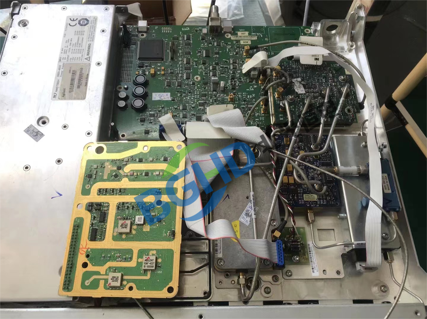 罗德与施瓦茨(R&S) SMA100A 射频信号发生器维修案例