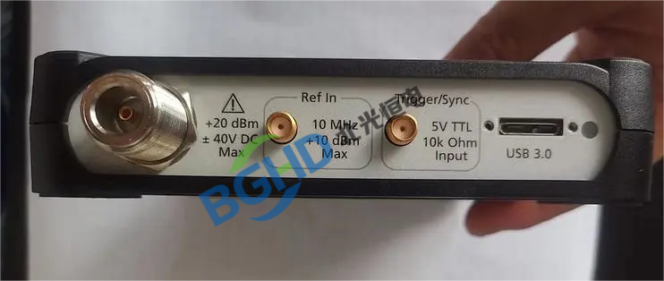 泰克RSA507A频谱分析仪...png
