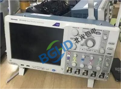 泰克MSO2002B示波器...png 泰克MSO2002B示波器...png