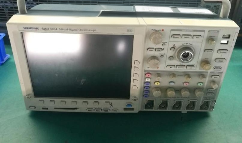 泰克MSO56示波器.png